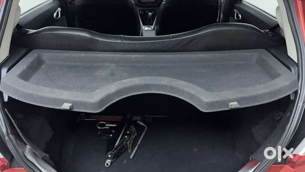 Tata Tiago Xza, 2018, Petrol