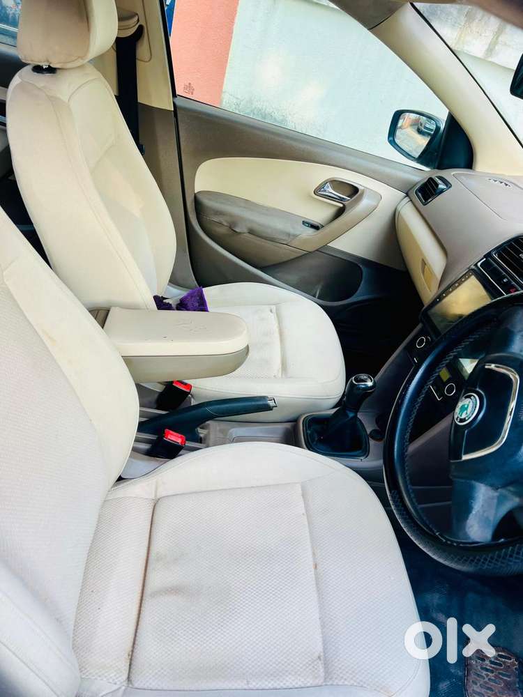 Skoda Rapid Elegance 1.6 Tdi Cr Manual, 2012, Diesel