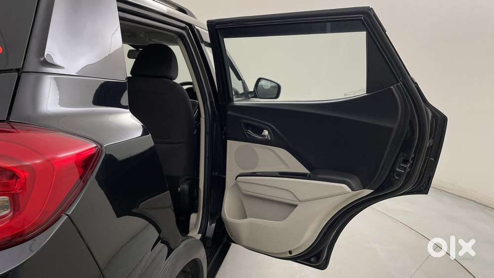 Mahindra Xuv300 W8 Amt Optional Diesel, 2022, Petrol