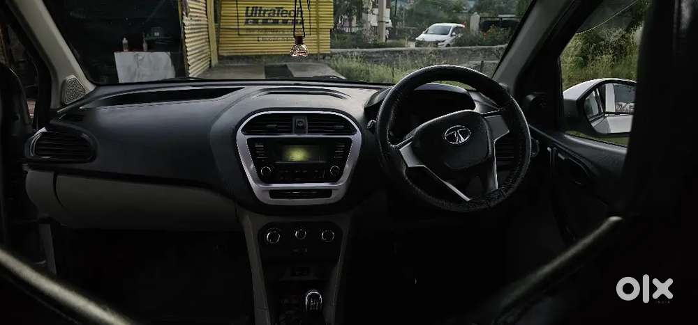 Tata Tiago Petrol 2016