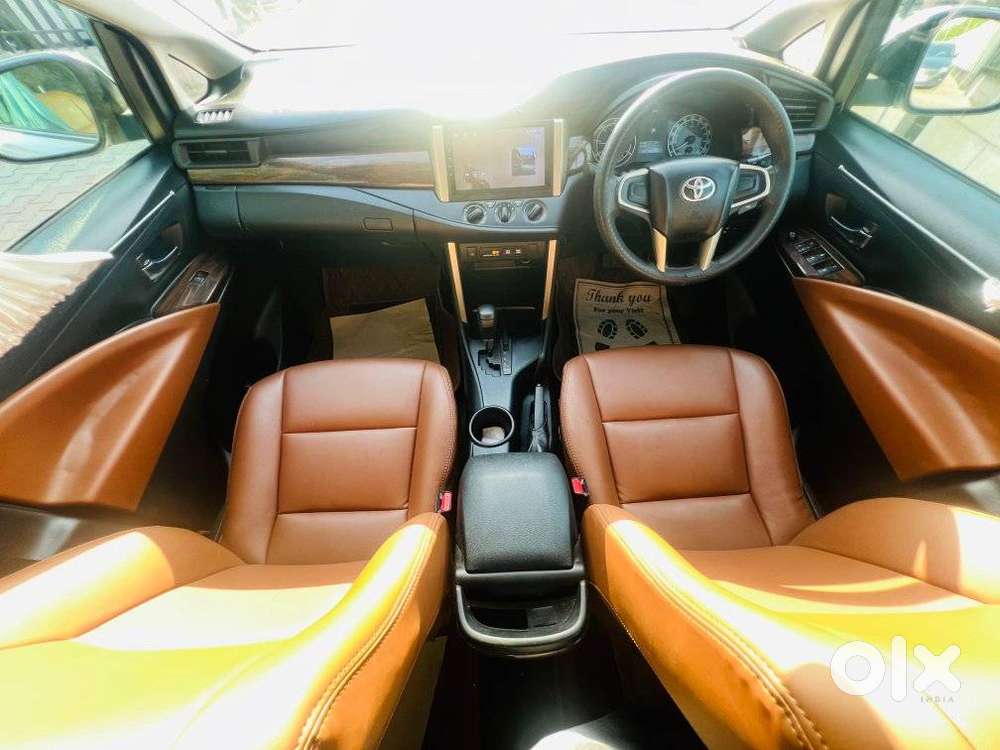Toyota Innova Crysta 2.8 Gx At, 2016, Petrol