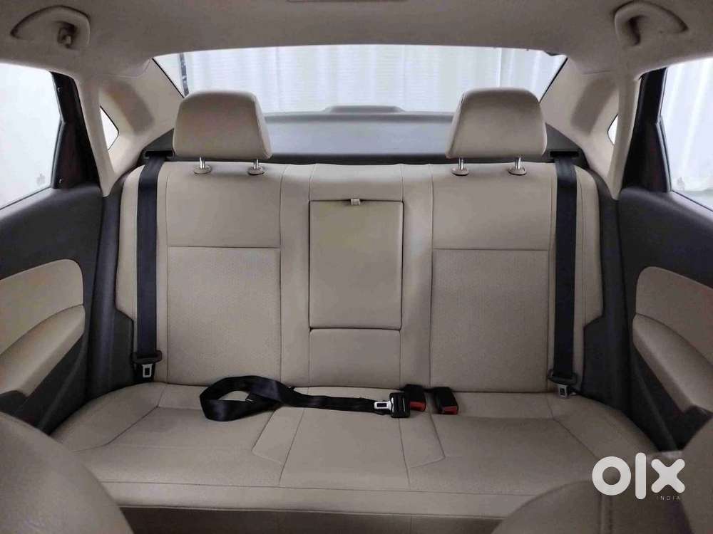 Well Maintained 2016 Volkswagen Vento 1.5l Highline Diesel Automatic