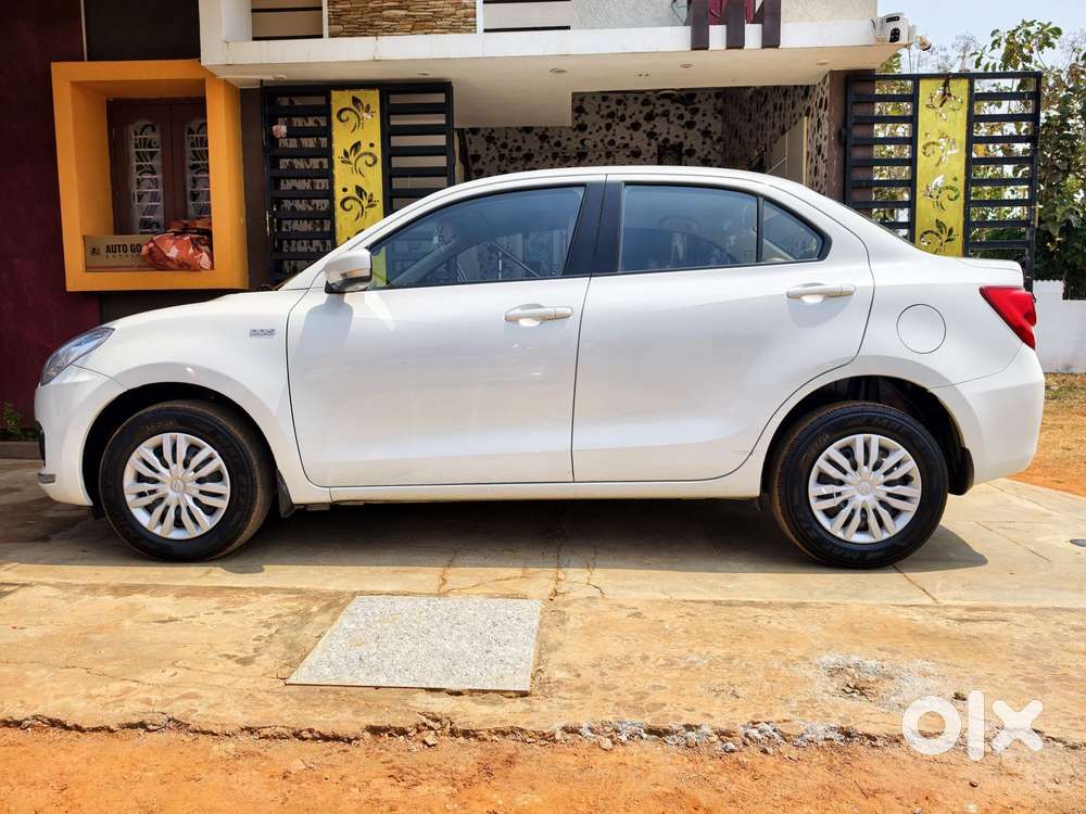 Maruti Suzuki Swift Dzire Amt Vdi, 2017, Diesel