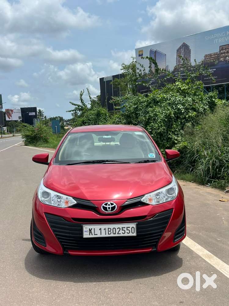 Toyota Yaris J Cvt, 2019, Petrol