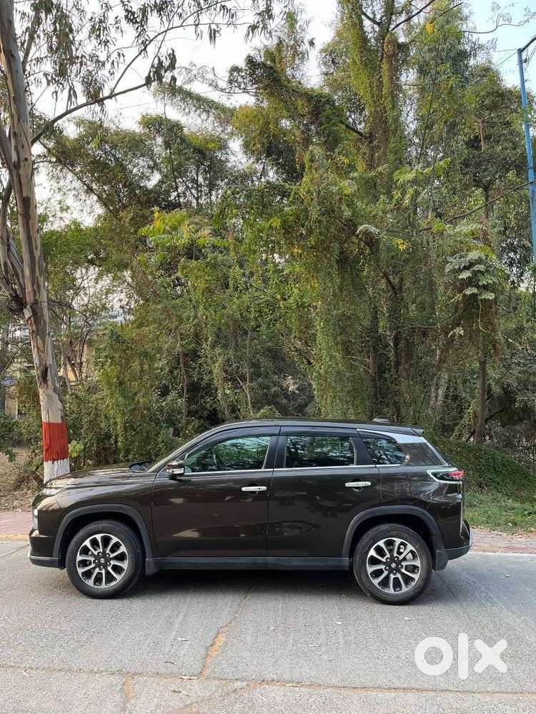 Maruti Suzuki Grand Vitara 1.5 Zeta Plus Intelligent Hybrid Ecvt, 20..