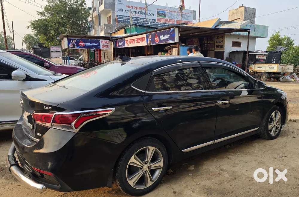 Hyundai Verna 1600cc Automatic