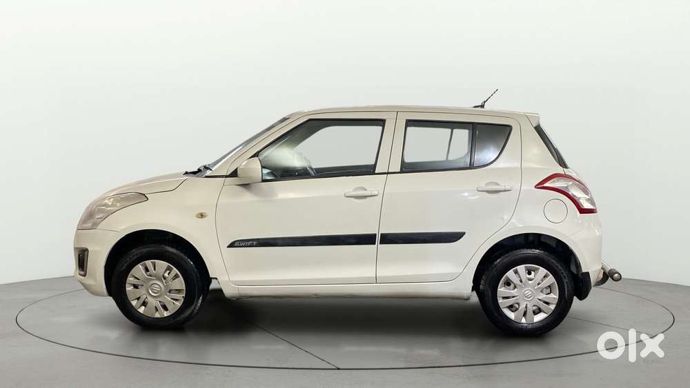 Maruti Suzuki Swift 1.2 Lxi (o), 2015, Petrol