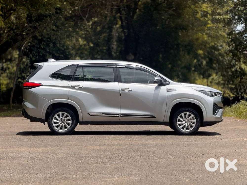Toyota Innova Hycross 2.0 Gx 7 Str, 2023, Petrol