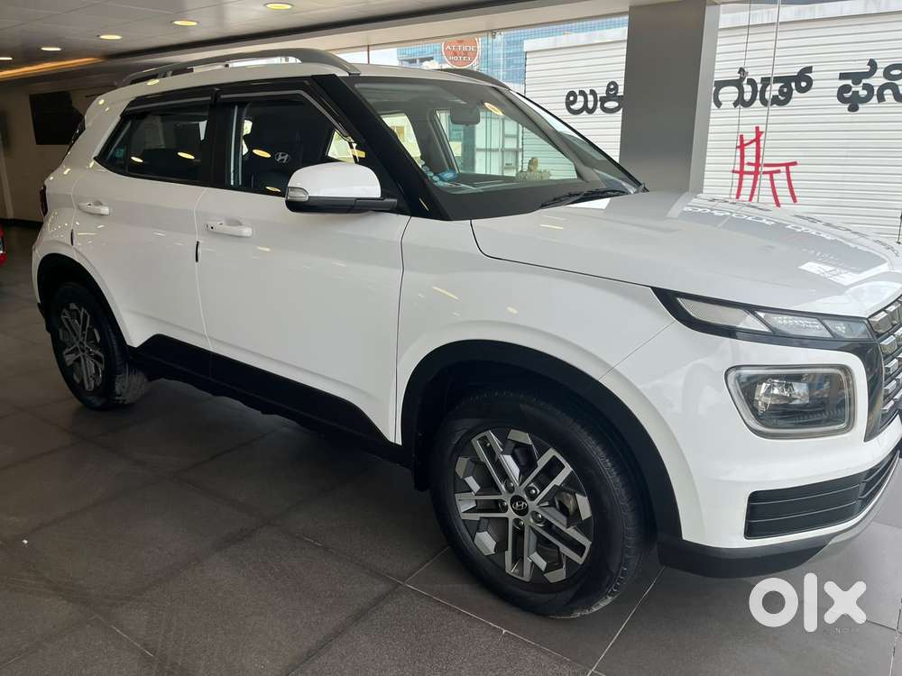 Hyundai Venue Sx Dual Tone Diesel, 2023, Diesel