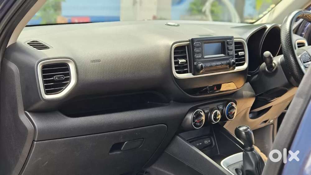 Hyundai Venue S 1.2 Petrol, 2022, Petrol