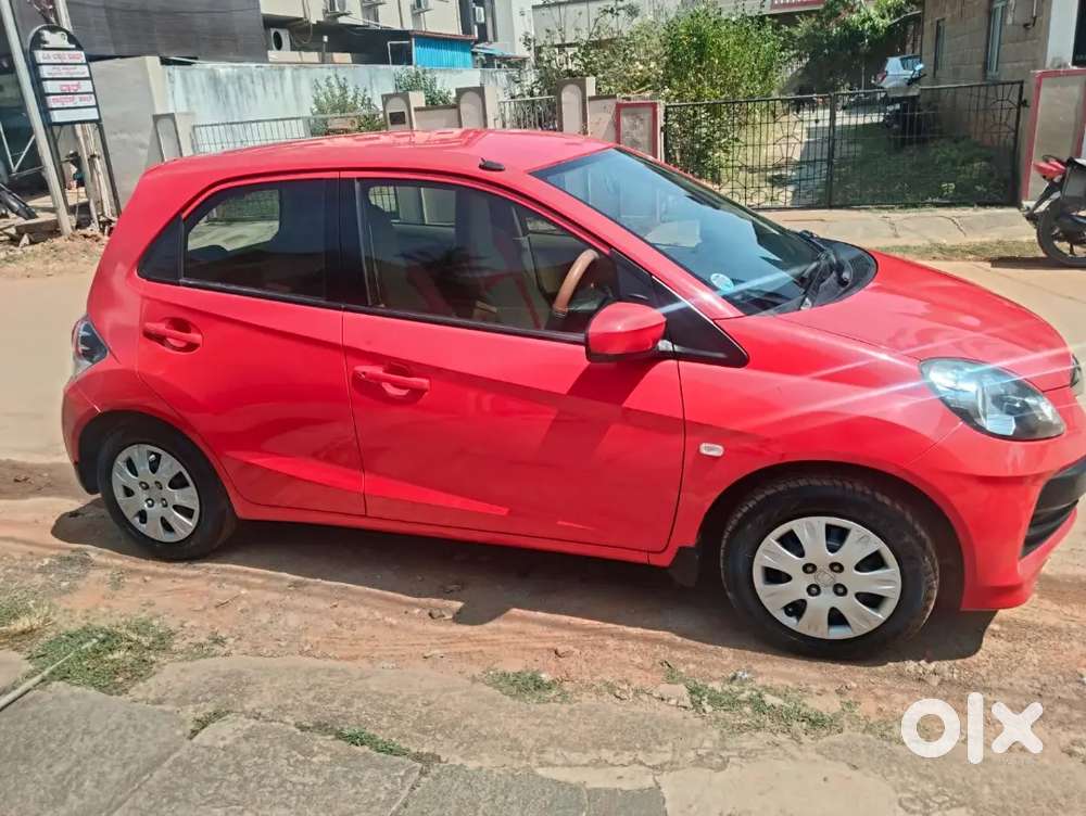 Honda Brio 2012 Petrol 60000 Km Driven 2.90 Lack Slightly Negotiable