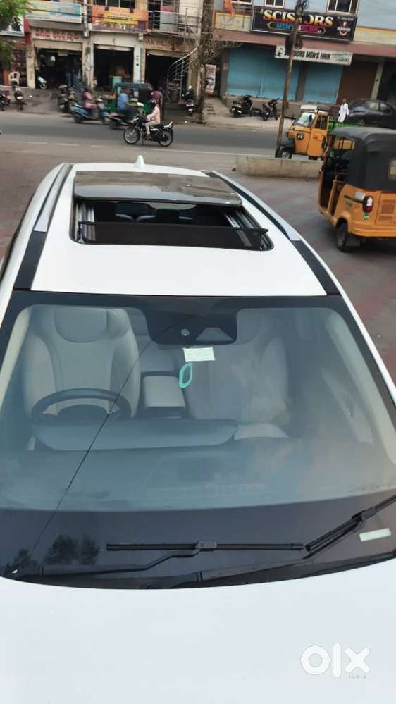 Mahindra Xuv700 2.2 Ax 7 Diesel At Str, 2022, Diesel