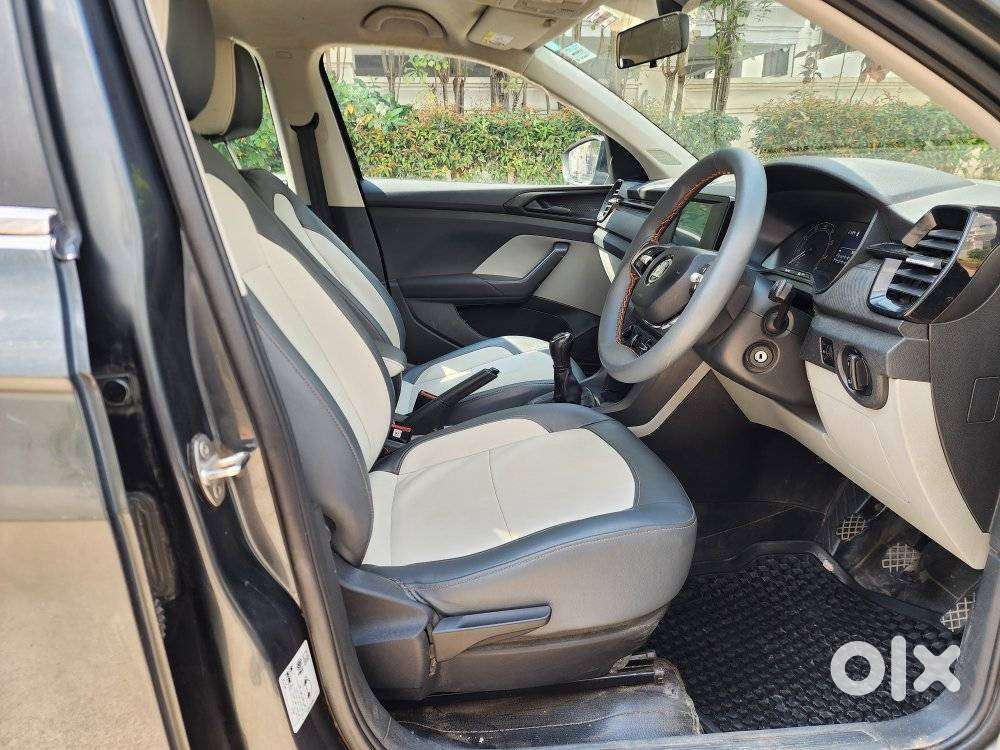 Skoda Kushaq 1.0 Tsi Active, 2022, Petrol
