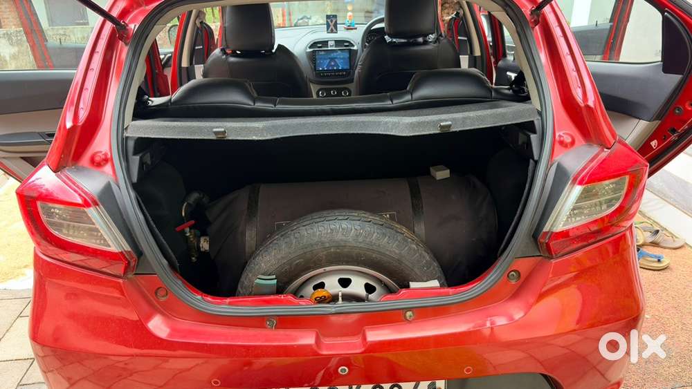 Tata Tiago Petrol 2018 Car