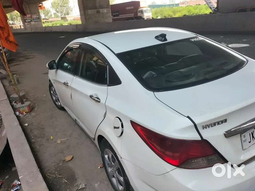 Hyundai Verna 2012 Model