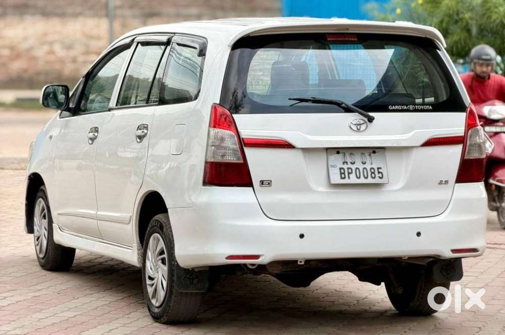 Toyota Innova 2.5 G (diesel) 8 Seater, 2015, Diesel
