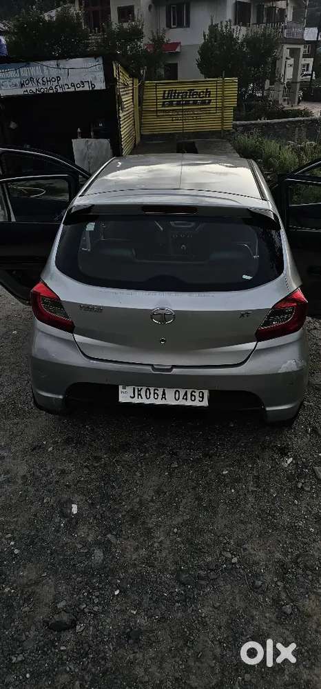 Tata Tiago Petrol 2016