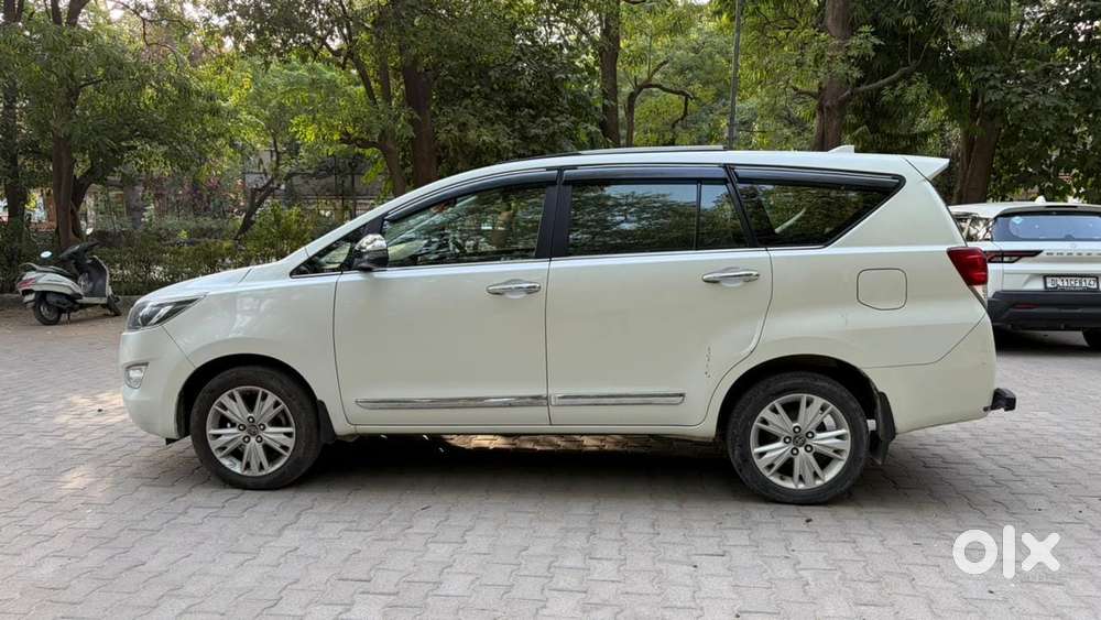 Toyota Innova Crysta [2020-ongoing] 2.4 Zx 7 Str, 2020, Diesel