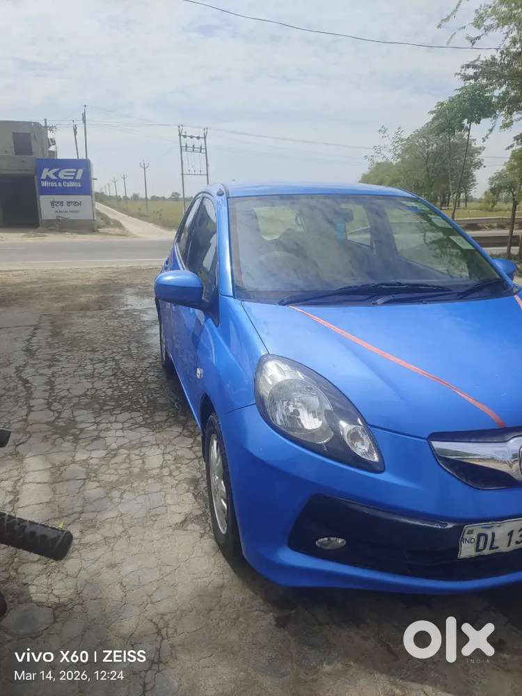 Honda Brio 2013 Petrol Well Maintained