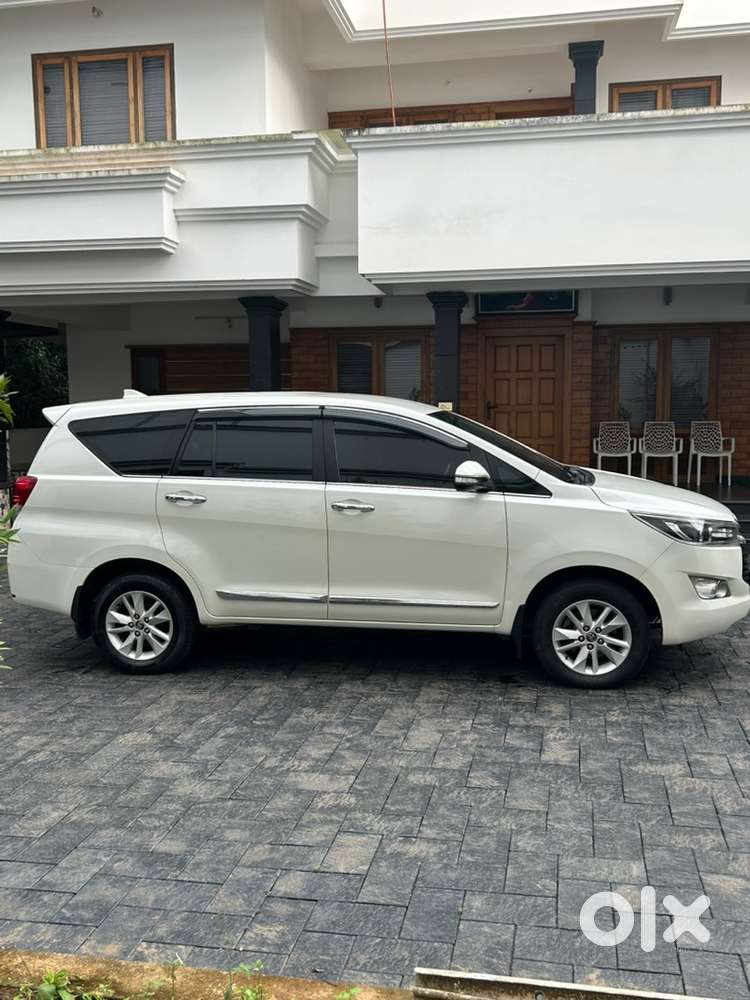 Toyota Innova Crysta 2017