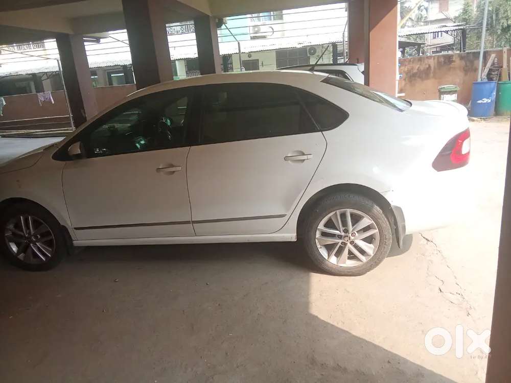 Skoda Rapid 2021 Petrol 25600 Km Driven