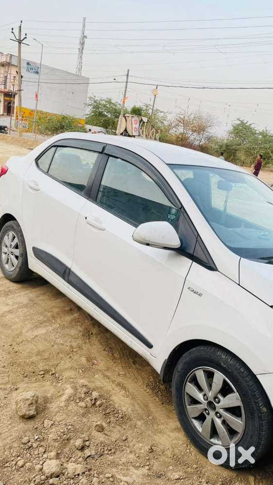 Hyundai Accent Hatchback 2015 Well Maintained