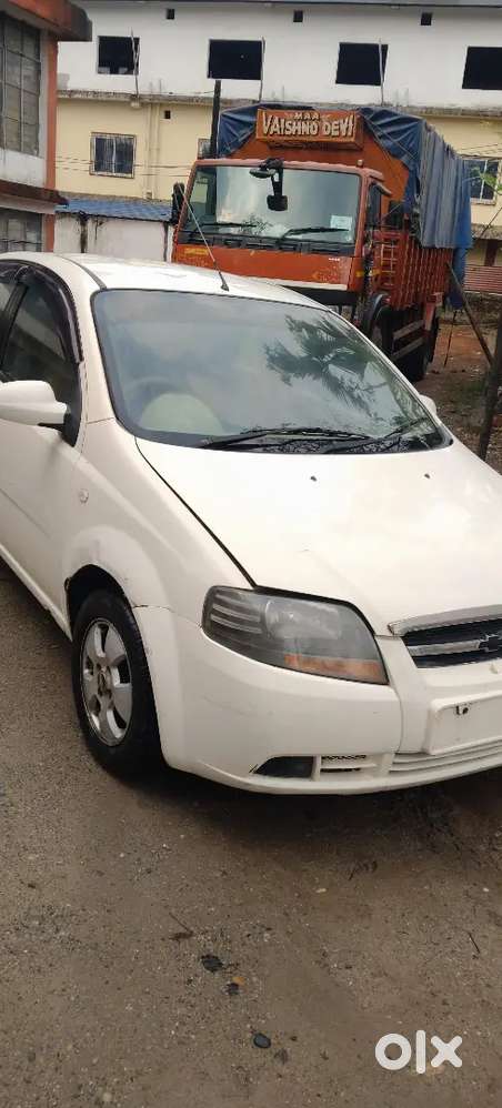 Chevrolet Aveo 2011 Petrol 75000 Km Driven