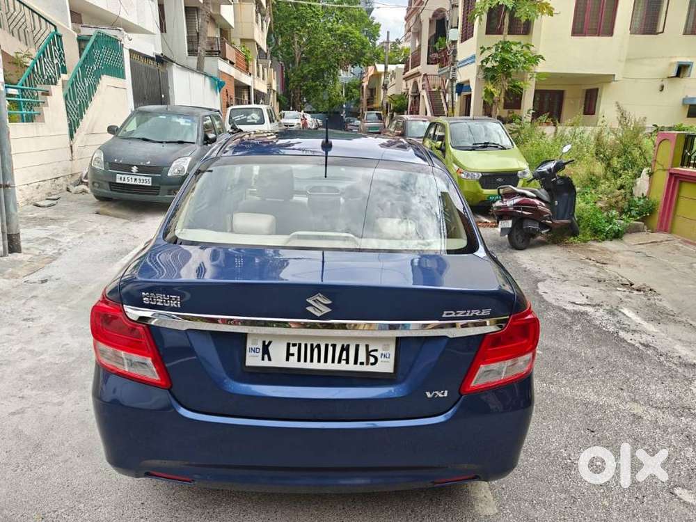 Maruti Suzuki Swift Dzire 1.2 Vxi Bsiv, 2017, Petrol