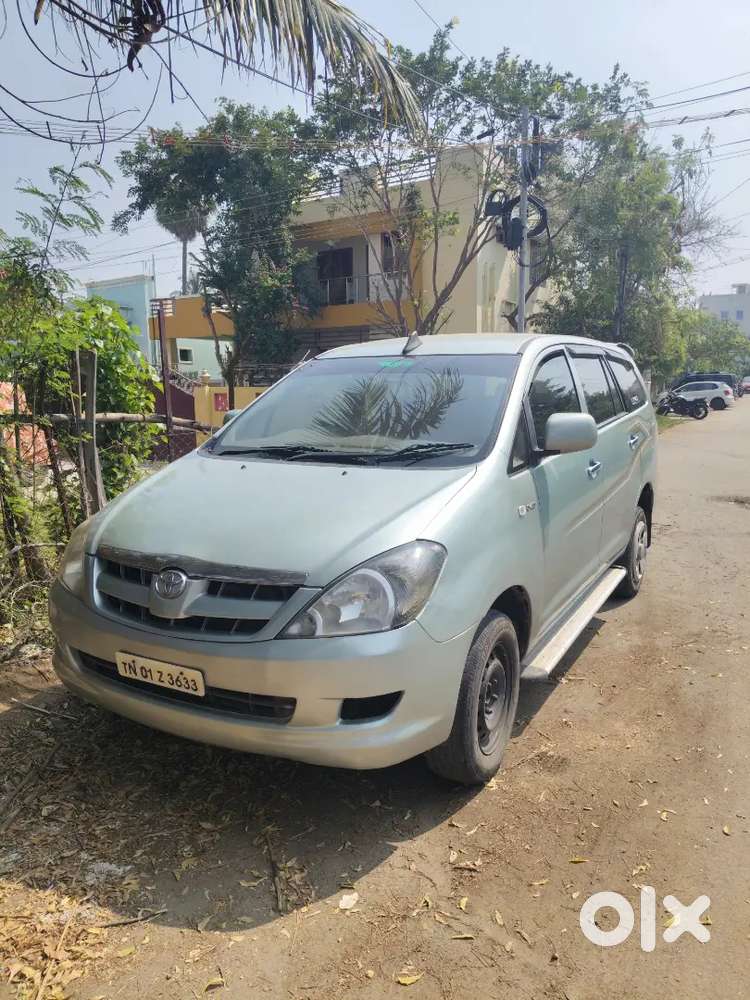 Toyata Innova Under Sell