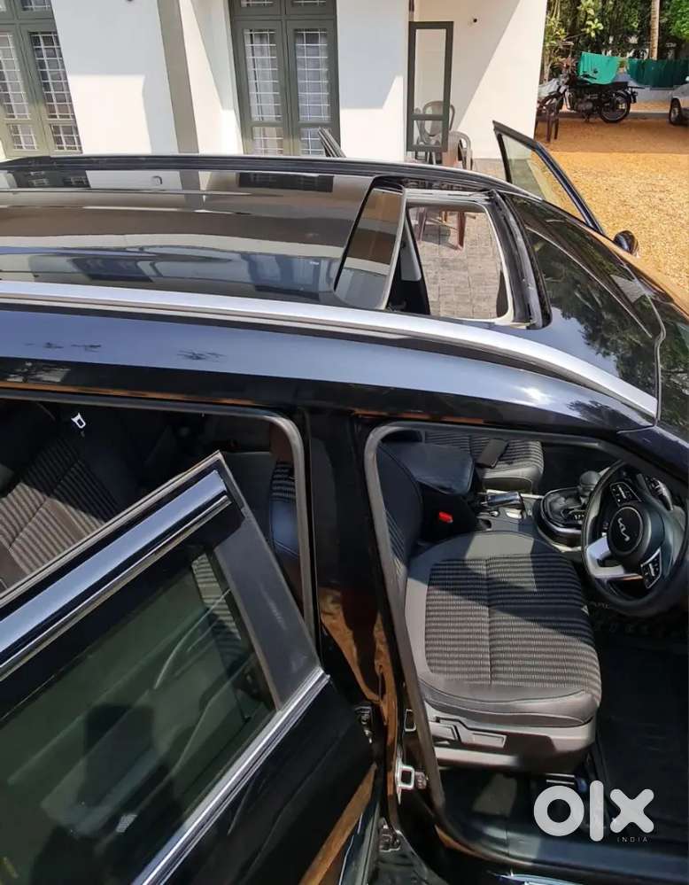 Kia Carens 2024 Petrol 1.5 Turbo Dct 10500 Km Driven