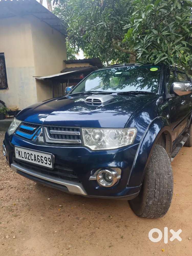Mitsubishi Pajero Sport 2015