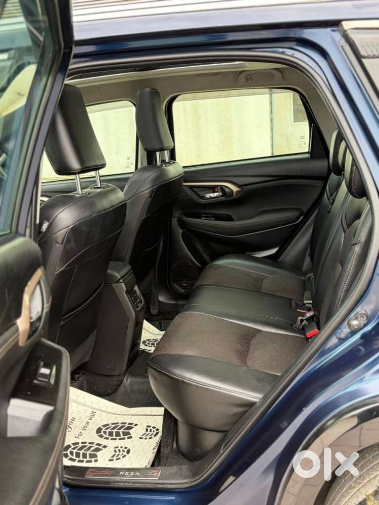 Maruti Suzuki Grand Vitara 1.5 Alpha Smart Hybrid, 2023, Petrol