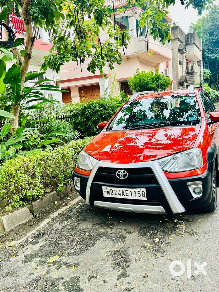 Toyota Etios Cross 2015