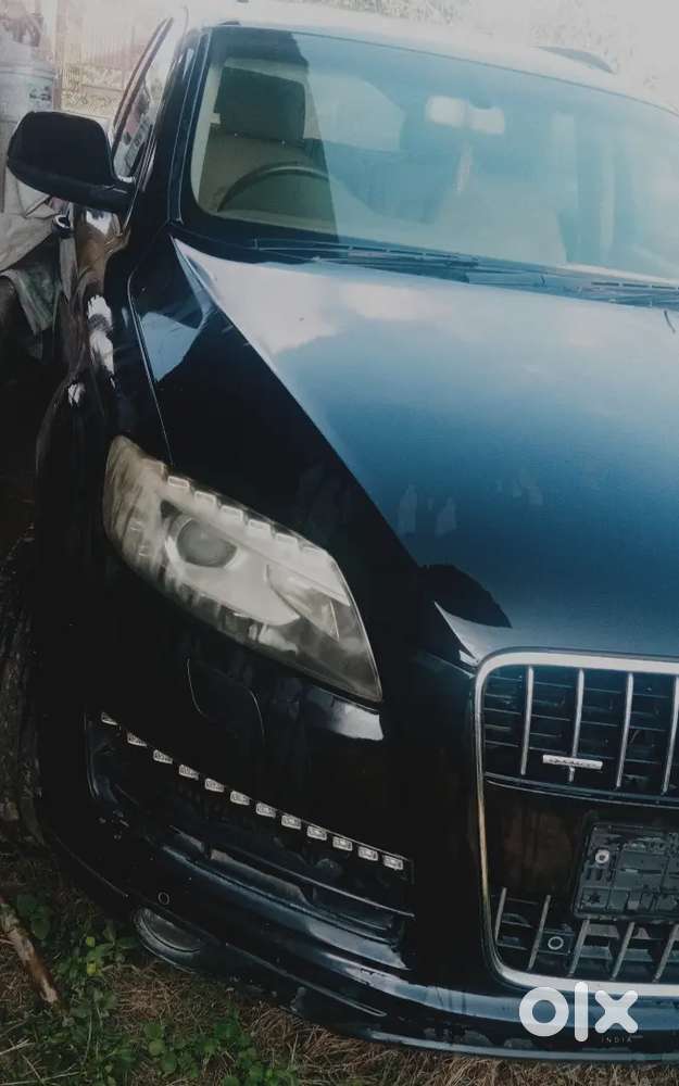 Audi Q7 Selling Parts