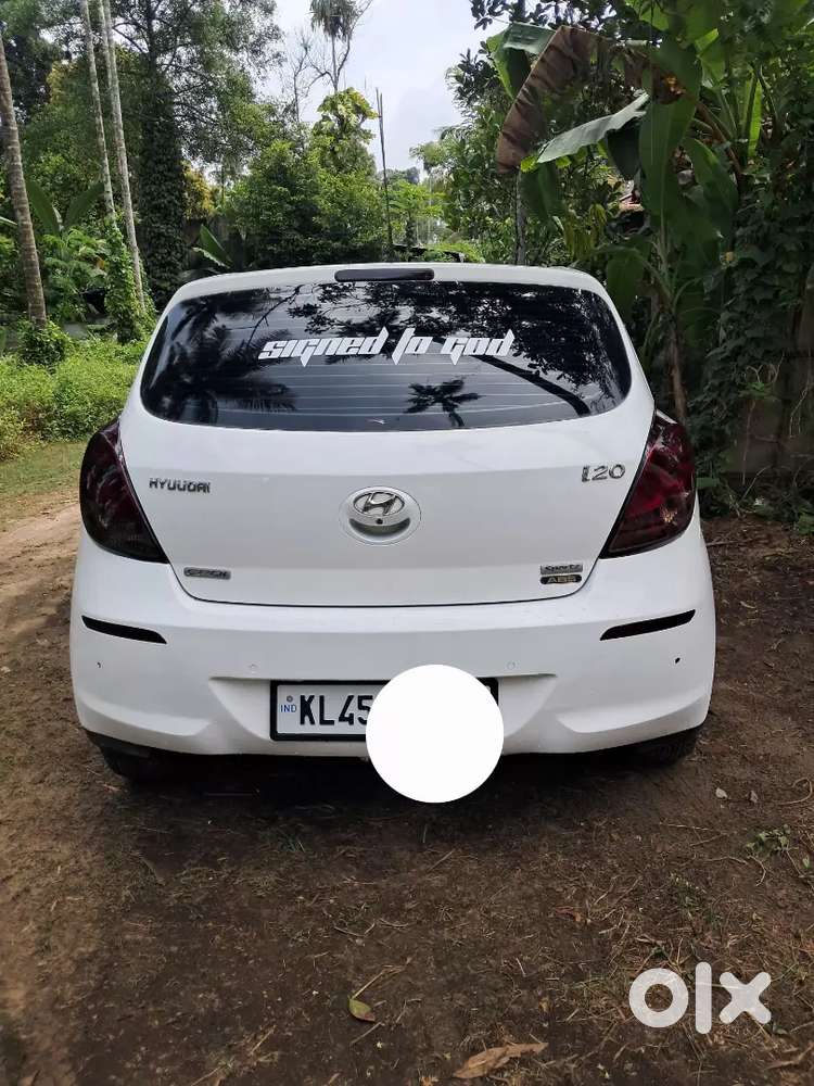 Hyundai I20 Spotz For Monthly And Daily Rent