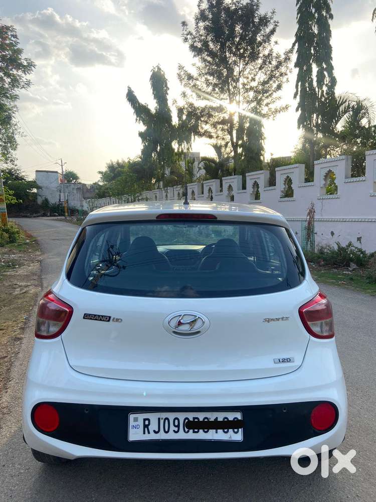 Hyundai Grand I10 1.2 Crdi Sportz, 2017, Diesel