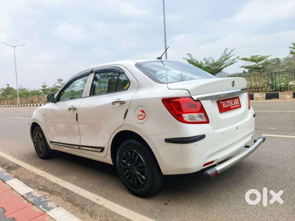 Maruti Suzuki Dzire 1.2 Lxi, 2022, Petrol