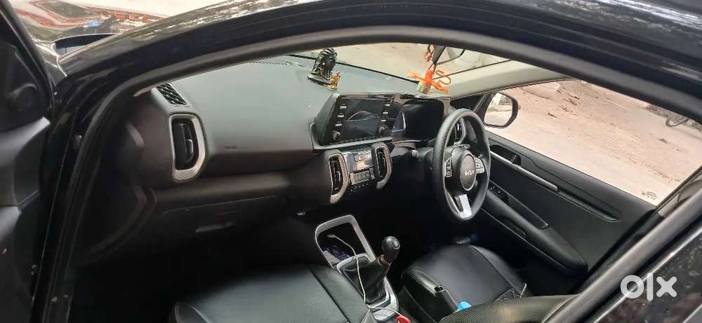 Kia Sonet 2023 Petrol Well Maintained