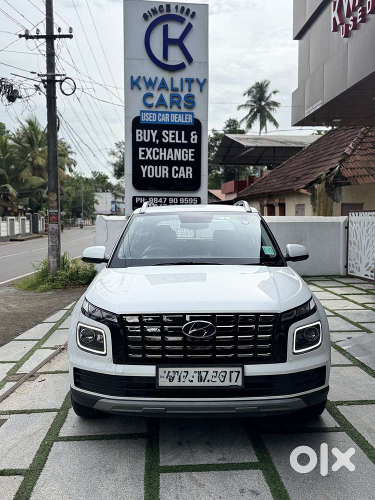 Hyundai Venue Sx 1.2 Mt Knight Edition, 2023, Petrol