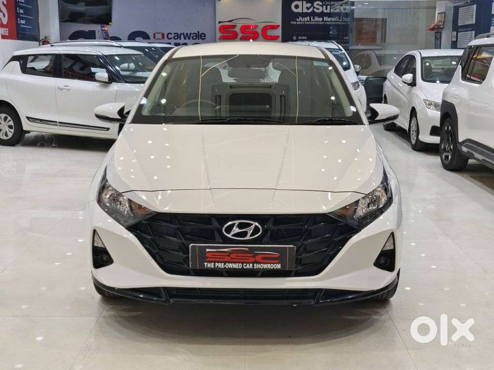 Hyundai I20 Sportz 1.2 Ivt, 2023, Petrol