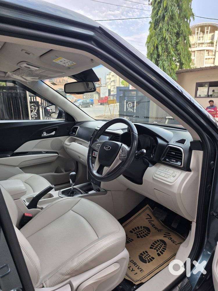 Mahindra Xuv300 1.2 W8 (o) Amt Petrol, 2021, Petrol