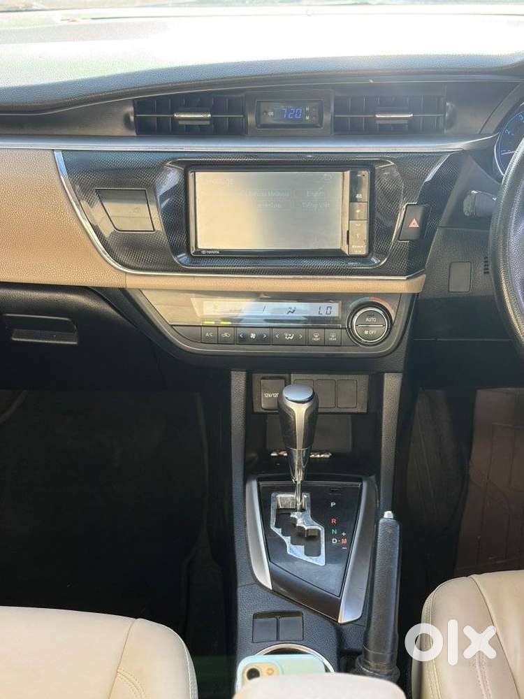 Toyota Corolla Altis 1.8 Vl, 2014, Petrol
