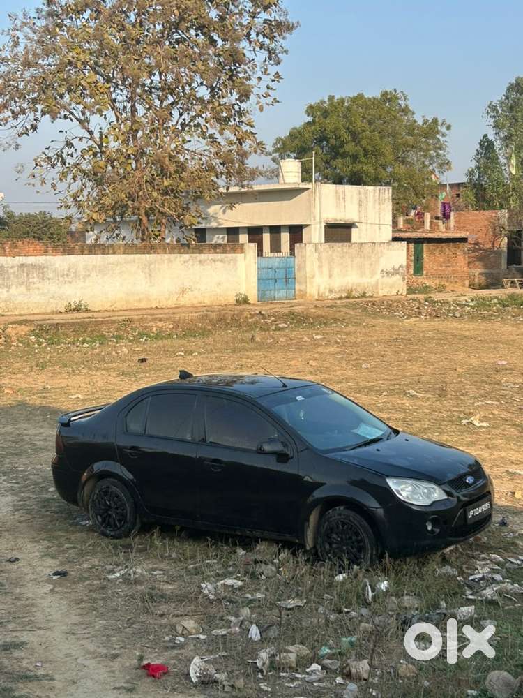 Ford Fiesta 2009 Petrol 180000 Km Driven