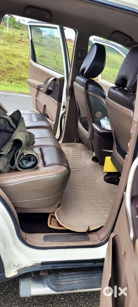 Mahindra Xuv500 Diesel 2012 Urgent Sale