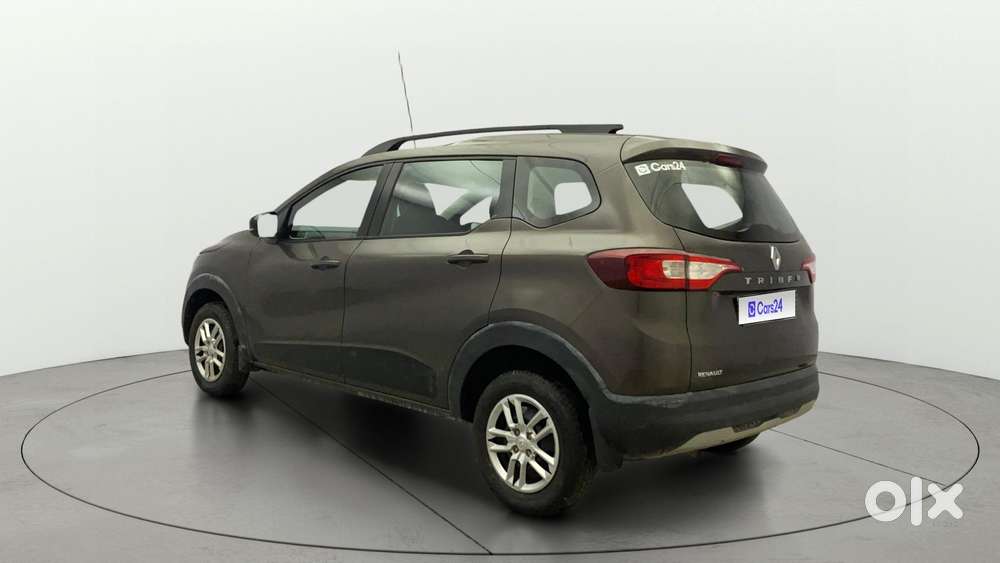 Renault Triber Rxt, 2022, Petrol