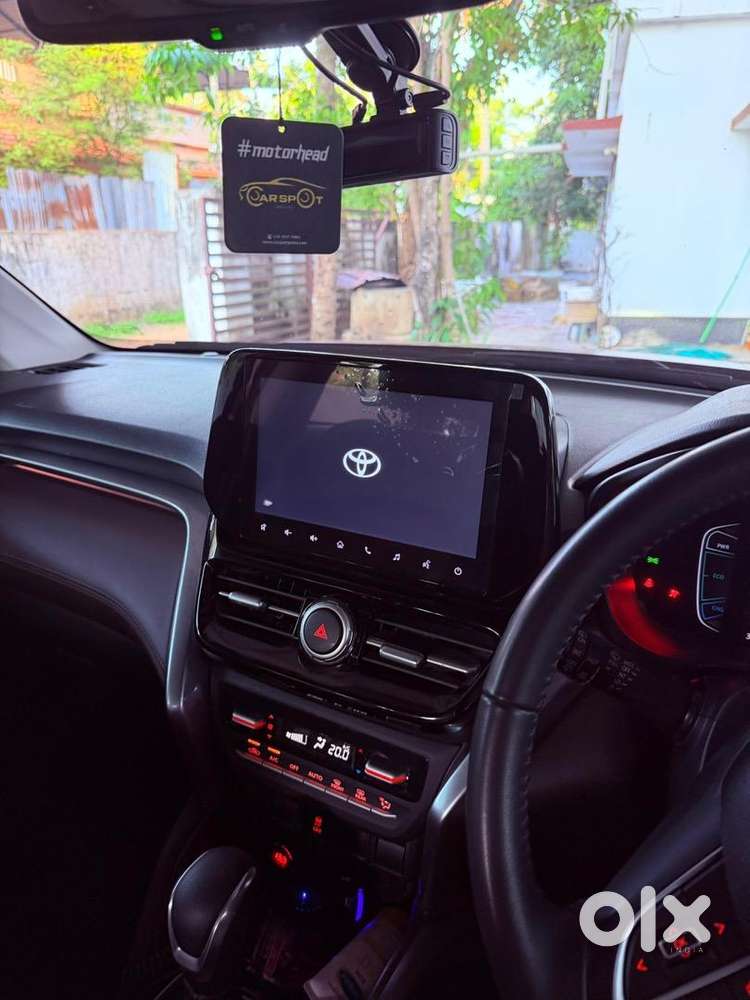 Toyota Urban Cruiser Hyryder 7 Seater 2024