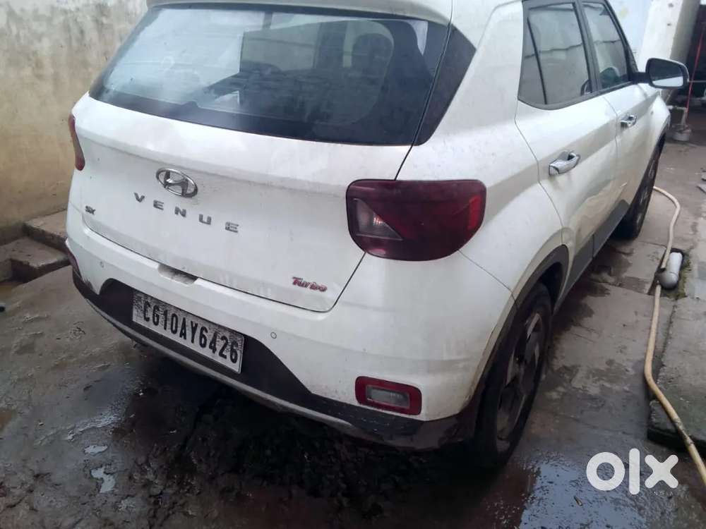Hyundai Venue 2020 Petrol 79000 Km Driven