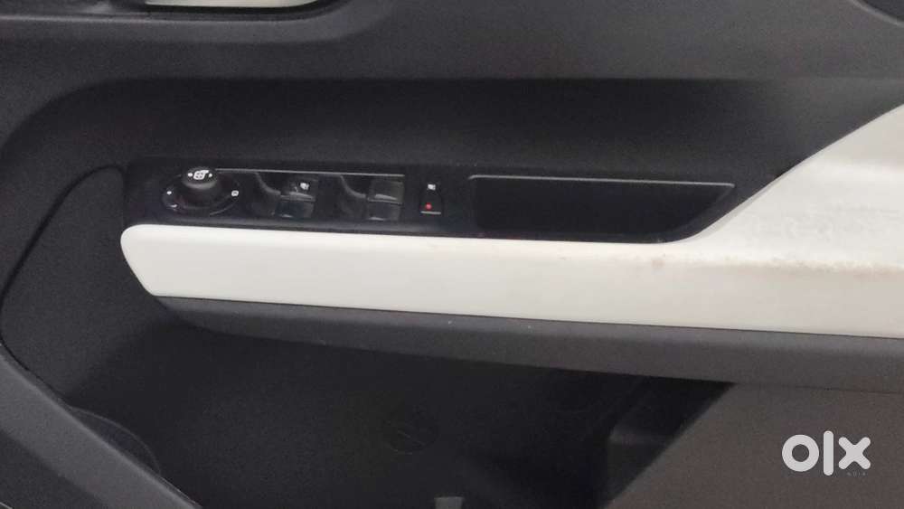 Tata Punch Creative Amt, 2022, Petrol