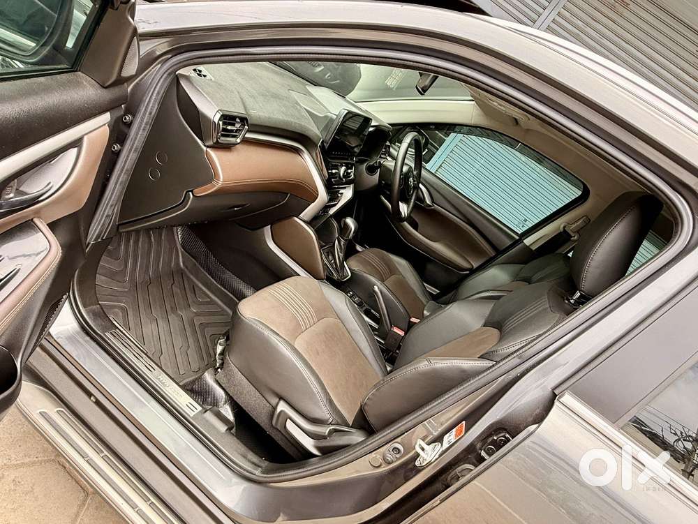 Toyota Urban Cruiser Hyryder 1.5 V Hybrid, 2024, Cng & Hybrids