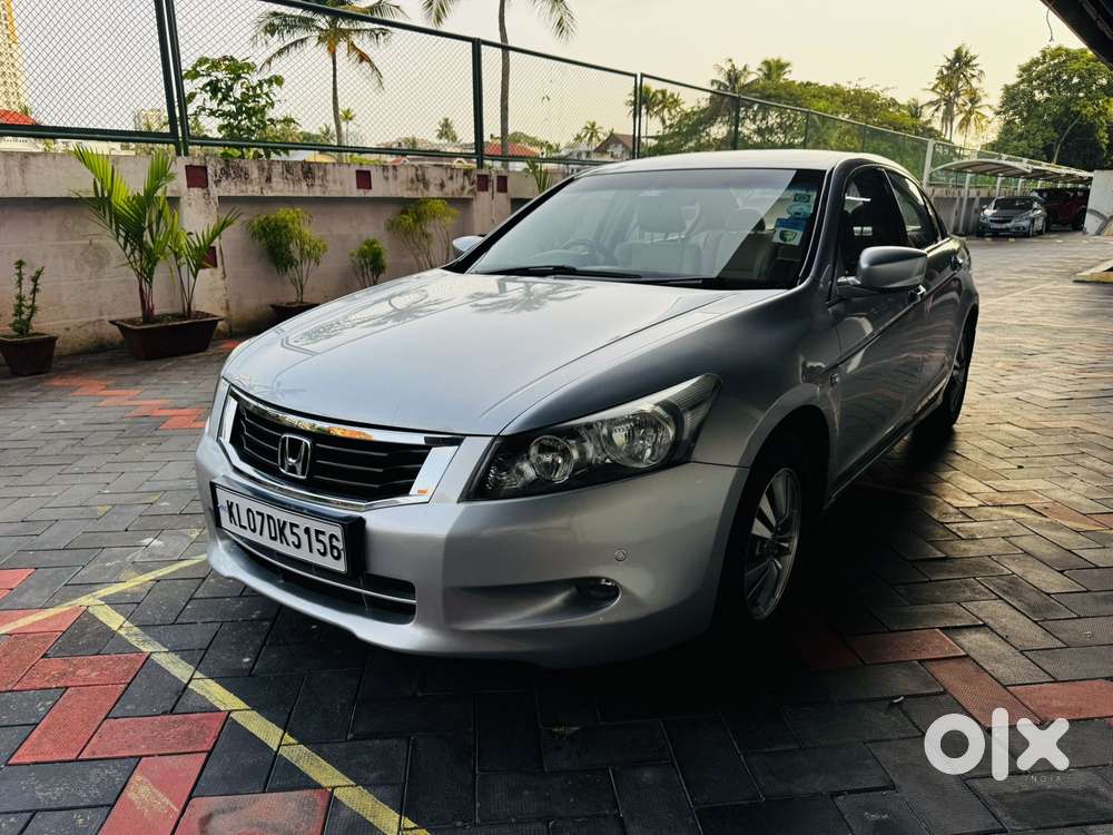 Honda Accord 2.4 Manual, 2011, Petrol
